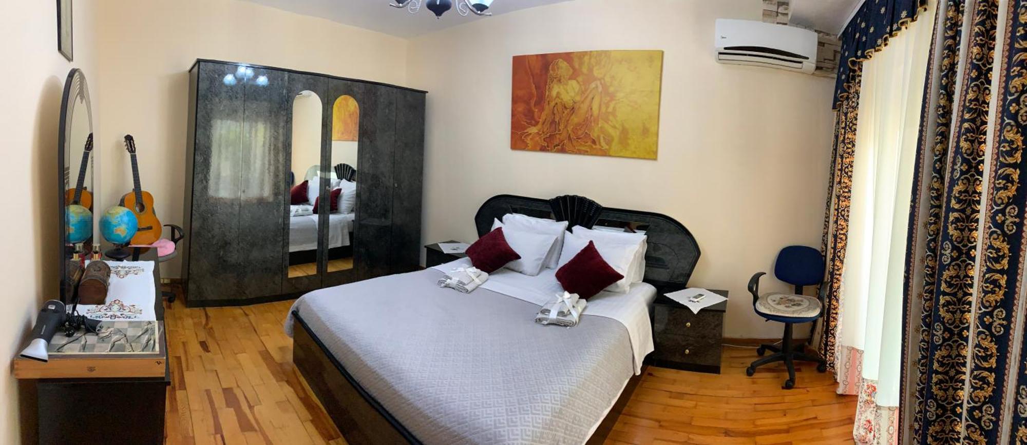 Christina'S House With 2 Bedrooms And Free Parking Gjirokastër 外观 照片